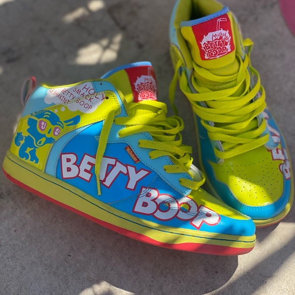 BETTY BOOP vintage sneakers Size 10 - Picture 4 of 8